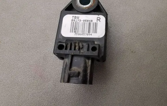 Toyota RAV 4 (XA30) Airbag deployment crash/impact sensor 8917305040