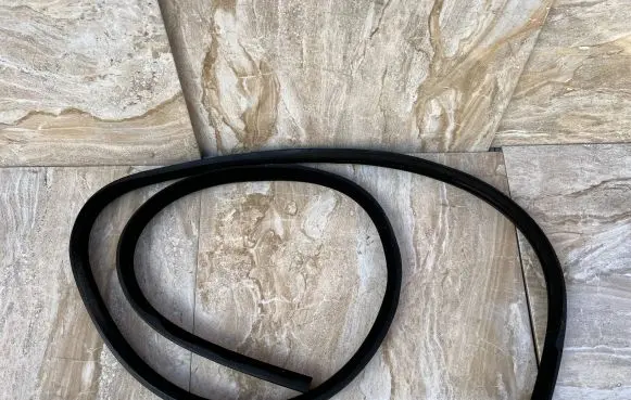 Jaguar XJ X351 Front door rubber seal AW93F20708