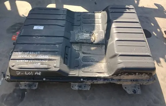 Nissan Leaf I (ZE0) Hybrid / electric car battery 295B04NF0A
