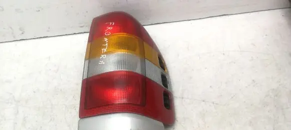 Opel Frontera B Rear/tail lights