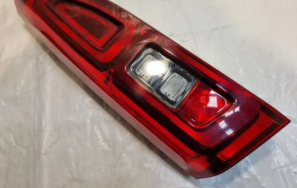 Opel Combo E Rear/tail lights 