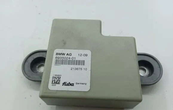 BMW X5 E70 Antenna control unit 6935024