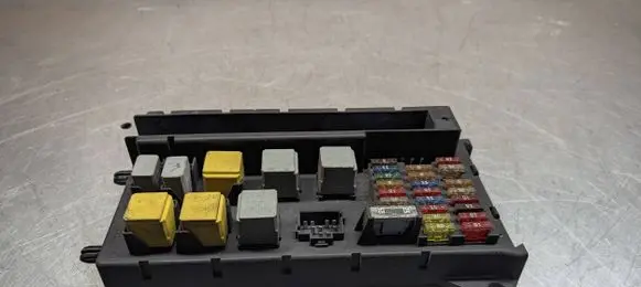 Mercedes-Benz Sprinter W906 Fuse module A9065450401