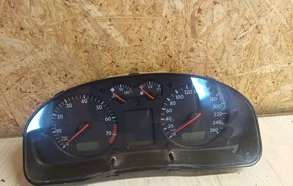 Volkswagen PASSAT B5 Speedometer (instrument cluster) 3B0919861H 110008793024