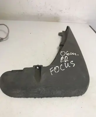 Ford Focus Front mudguard 5M5J16A262AA