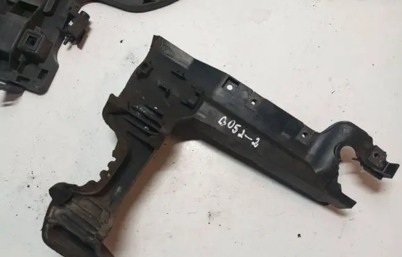 Volvo S80 Battery bracket 31298096