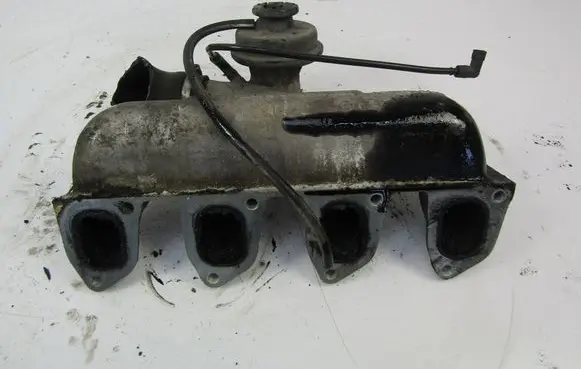 Ford Focus Intake manifold XS4Q9424AF