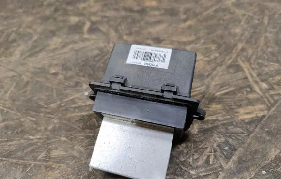 Chrysler Pacifica Heater blower motor/fan resistor 790834U