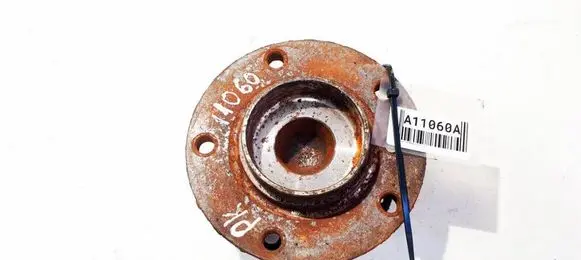 BMW 3 E90 E91 Front wheel hub 