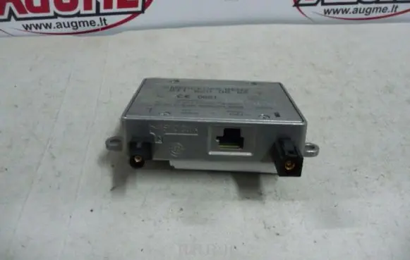 Mercedes-Benz E W211 Aerial antenna amplifier 2118200885