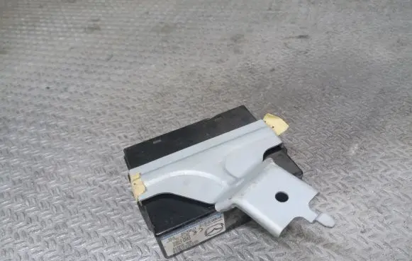 Mazda CX-7 Door central lock control unit/module EH63675DZ
