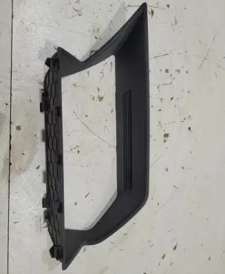 Mercedes-Benz GLK (X204) Radio/GPS head unit trim A2046801989