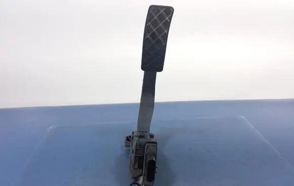 Audi A7 S7 4G Accelerator throttle pedal 8K1723523A
