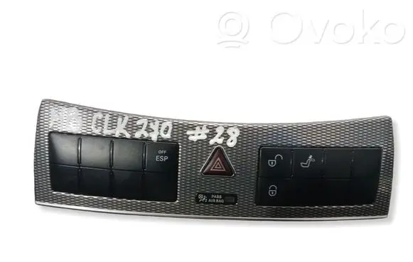 Mercedes-Benz CLK A209 C209 Hazard light switch A2096890031 107092