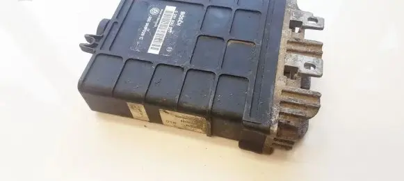 Volkswagen Golf III Engine control unit/module 0261200257 030906026C