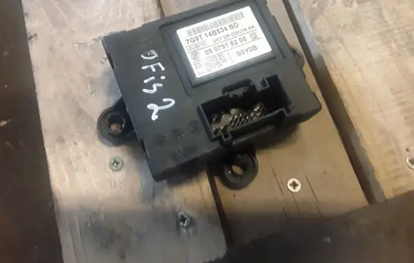 Volvo S80 Door control unit/module 7G9T14B534