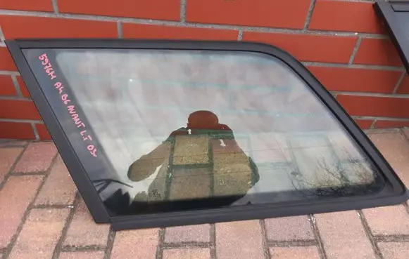 Audi A4 S4 B6 8E 8H Rear side window 8E9845299