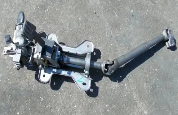 Ford Fusion Steering wheel axle