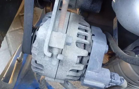KIA Cerato Generator/alternator