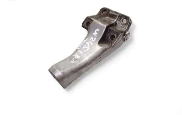 Mercedes-Benz B W245 Engine mounting bracket A64002