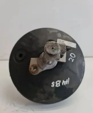 Audi A4 S4 B5 8D Master brake cylinder 8D0612105A J38E