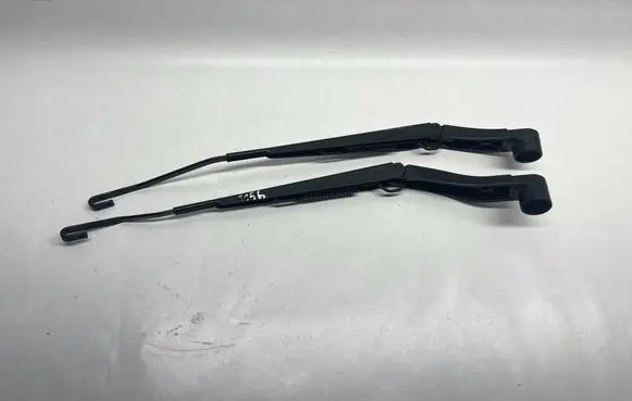 Chevrolet Camaro Windshield/front glass wiper blade 