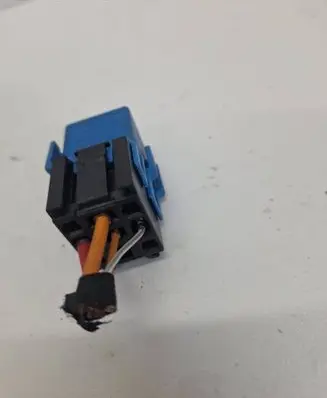 BMW 5 E60 E61 Other relay 6915327
