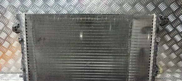 Volkswagen Polo IV 9N3 Radiator set 