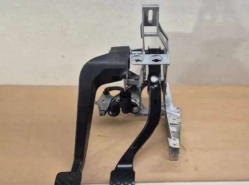 Audi A4 S4 B7 8E 8H Pedal assembly 8E1721117A 8e1721316