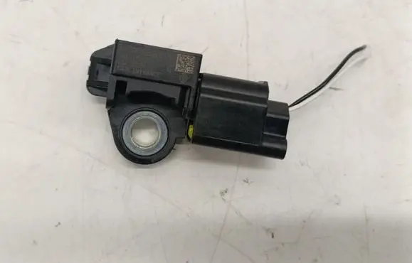 Nissan Qashqai J12 Airbag deployment crash/impact sensor 988307904R