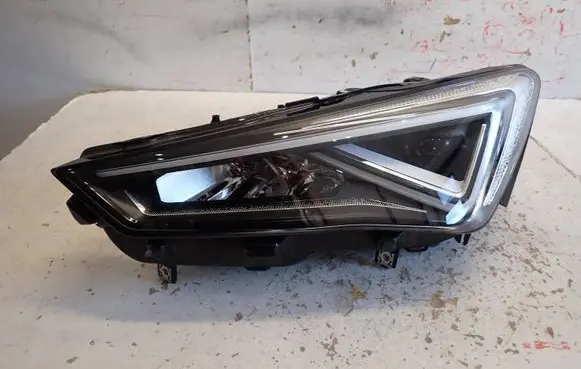 Seat Tarraco Headlight/headlamp 5FJ941007J 011002A00RL 90143460