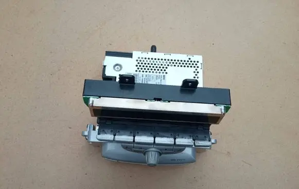 Mini Cooper Hatch Hardtop Radio/CD/DVD/GPS head unit AL560261120530 3448827 6512344882701