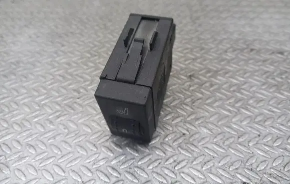 Ford C-MAX I Seat heating switch