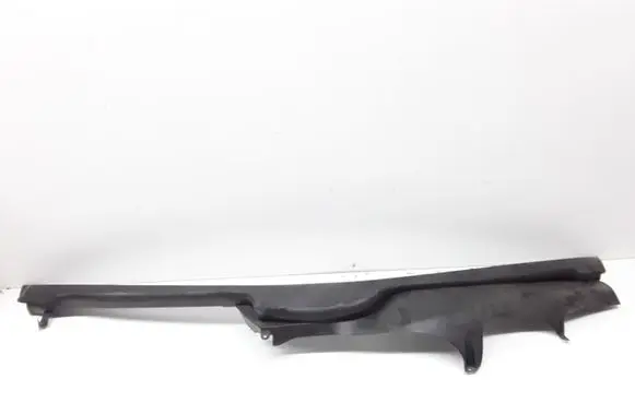 Mercedes-Benz S W220 Wiper trim