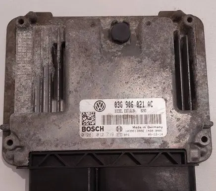 Volkswagen PASSAT B6 Engine control unit/module 1039S13008 03G906021AC 0281012719