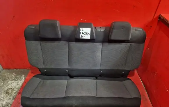 Citroen C4 Cactus Rear seat 