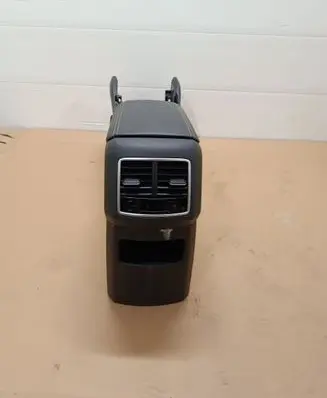 KIA Sportage Center console 84696R2700WK