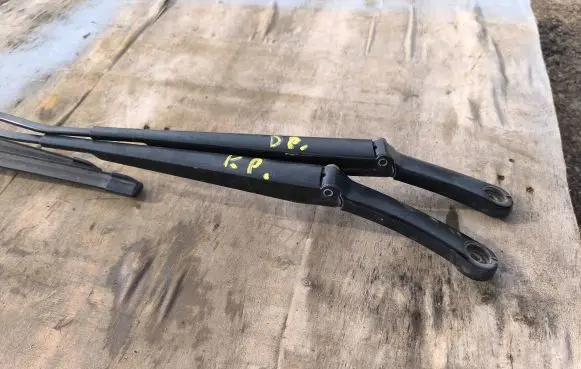 Volkswagen Transporter - Caravelle T5 Windshield/front glass wiper blade 7H1955410C