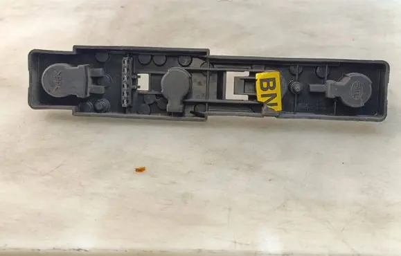 Opel Omega B2 Tail light bulb cover holder 14357700
