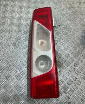Peugeot Expert Rear/tail lights 89038145