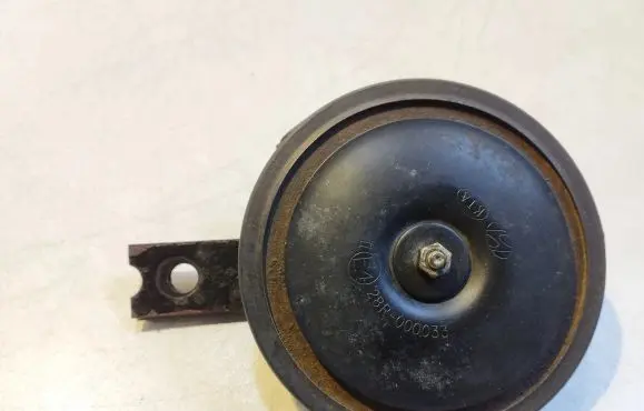 Hyundai Getz Horn signal 28R000033 12V35A110DB