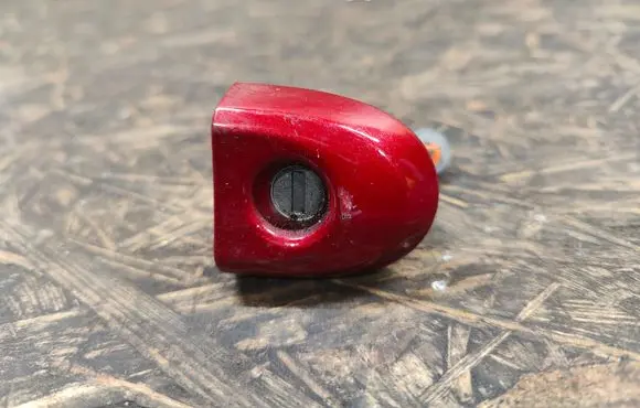 Nissan Note (E12) Front door lock (next to the handle) 