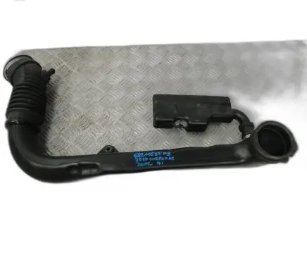 Coolant pipe/hose