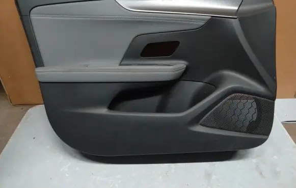 Opel Mokka B Front door card panel trim 98397281VG