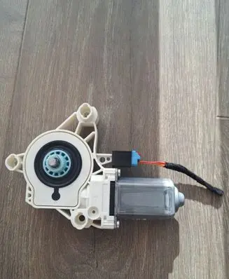 Skoda Enyaq iV Front door window regulator motor 4K0959802