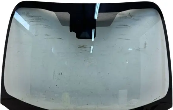 Toyota Yaris XP210 Front windscreen/windshield window 