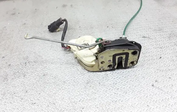 KIA Sorento Front door lock