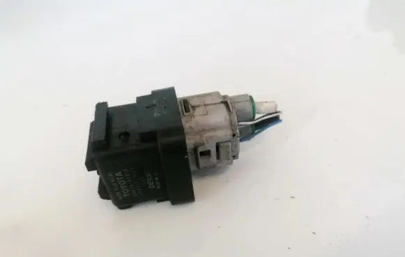 Glow plug pre-heat relay