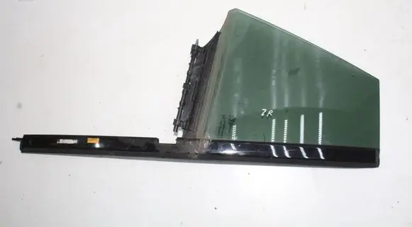 Peugeot 508 II Rear vent window glass 