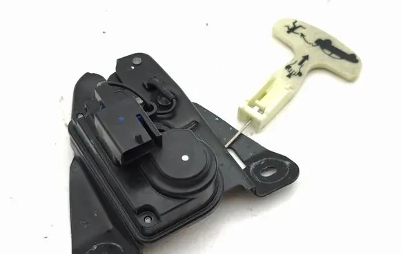 Maserati Ghibli Tailgate/trunk/boot lock/catch/latch